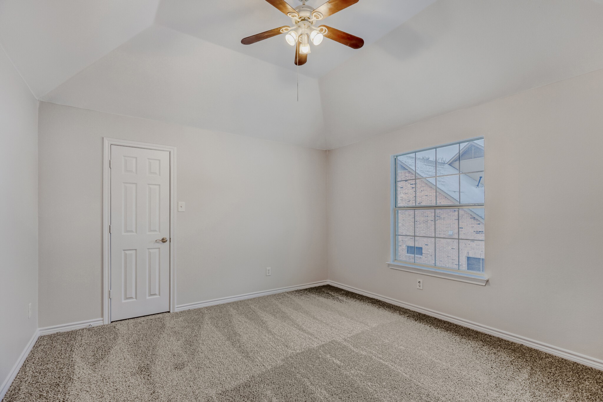 2207 Creekedge Court Corinth TX 76210