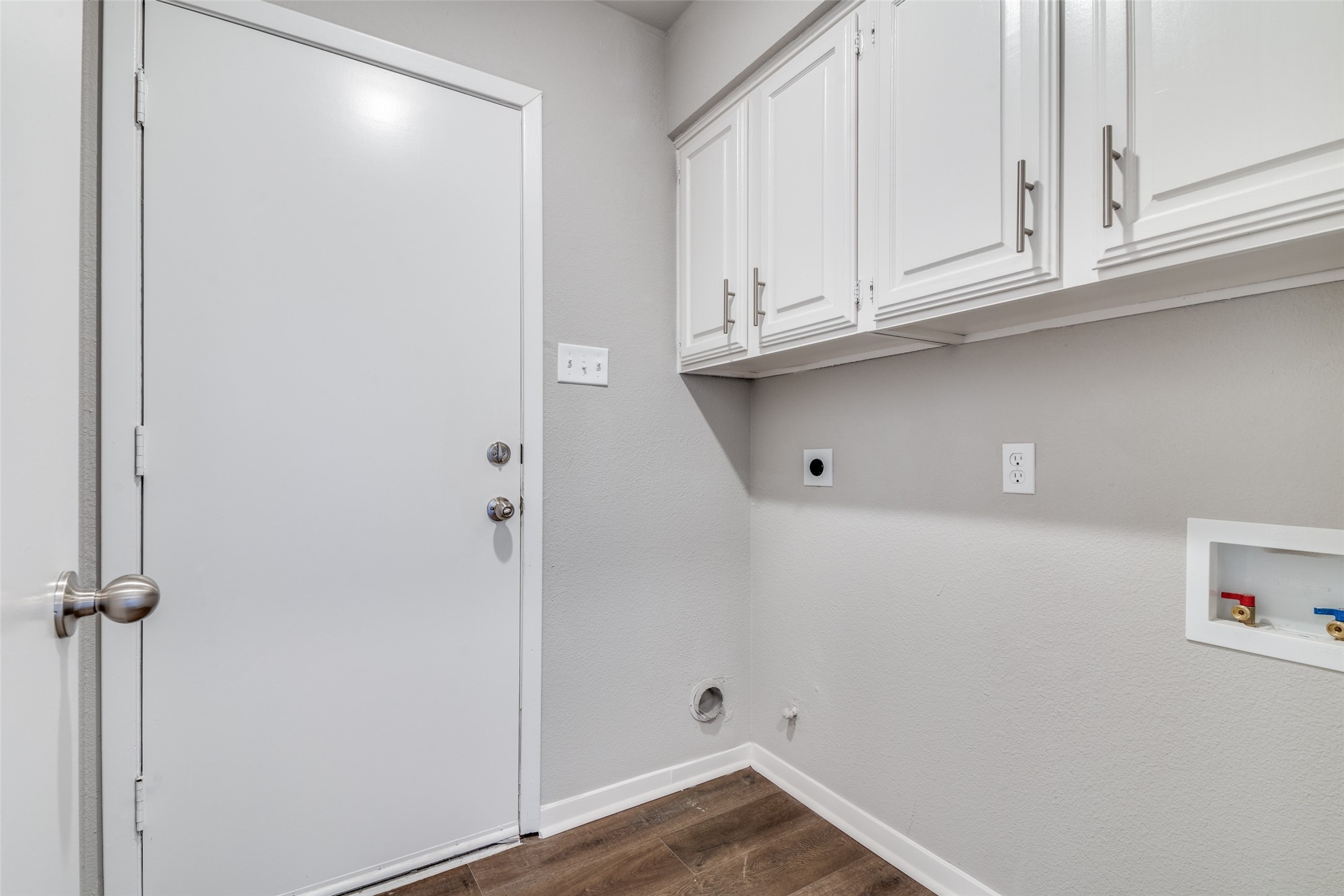 207 Aston Drive Richardson TX 75081