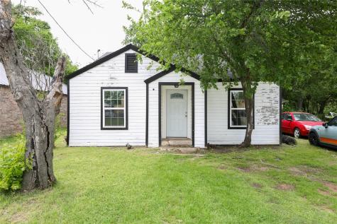 1011 Clay Street Nocona TX 76255