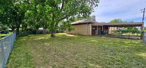 932 W Live Oak Street Jacksboro TX 76458