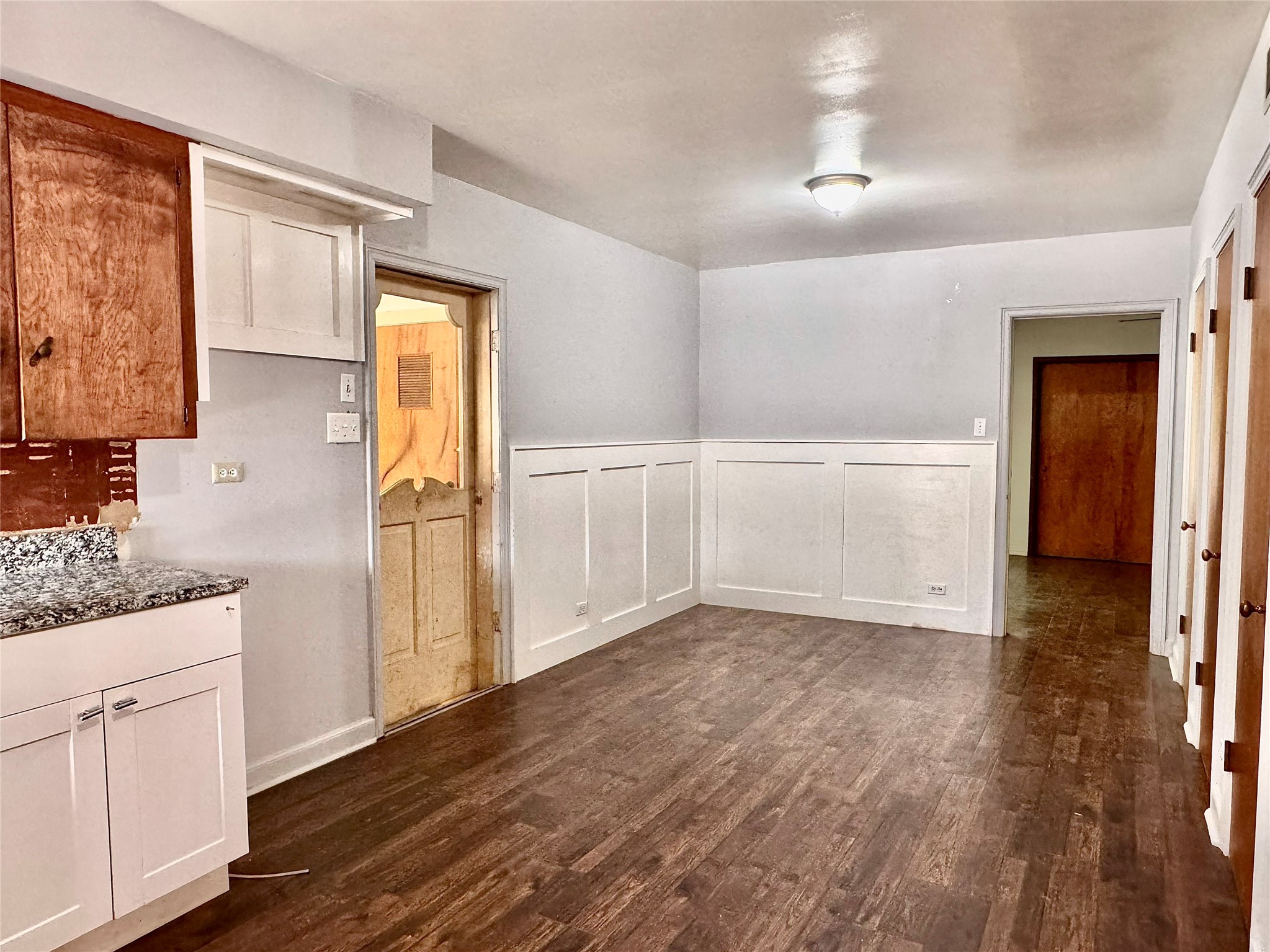 932 W Live Oak Street Jacksboro TX 76458