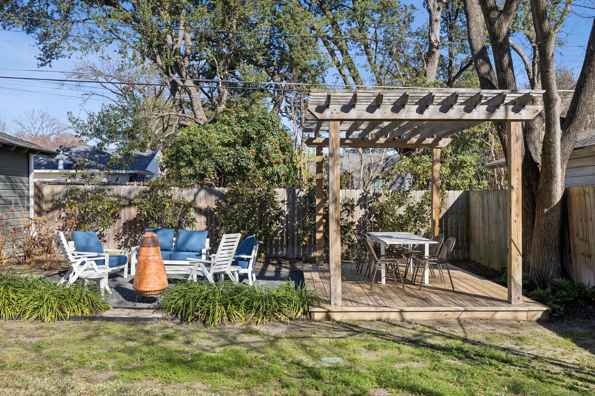 576 Brookhurst Drive Dallas TX 75218