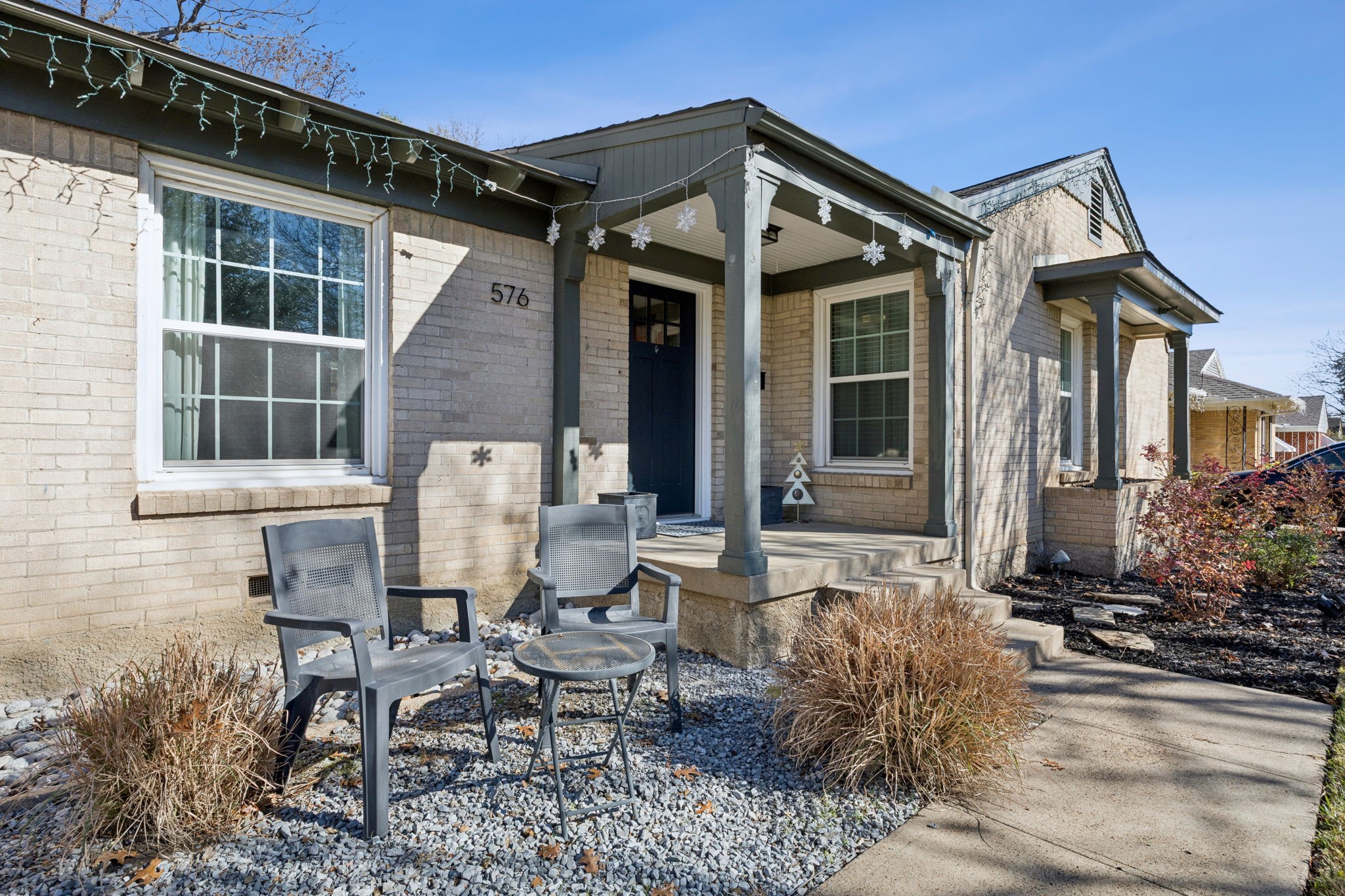 576 Brookhurst Drive Dallas TX 75218