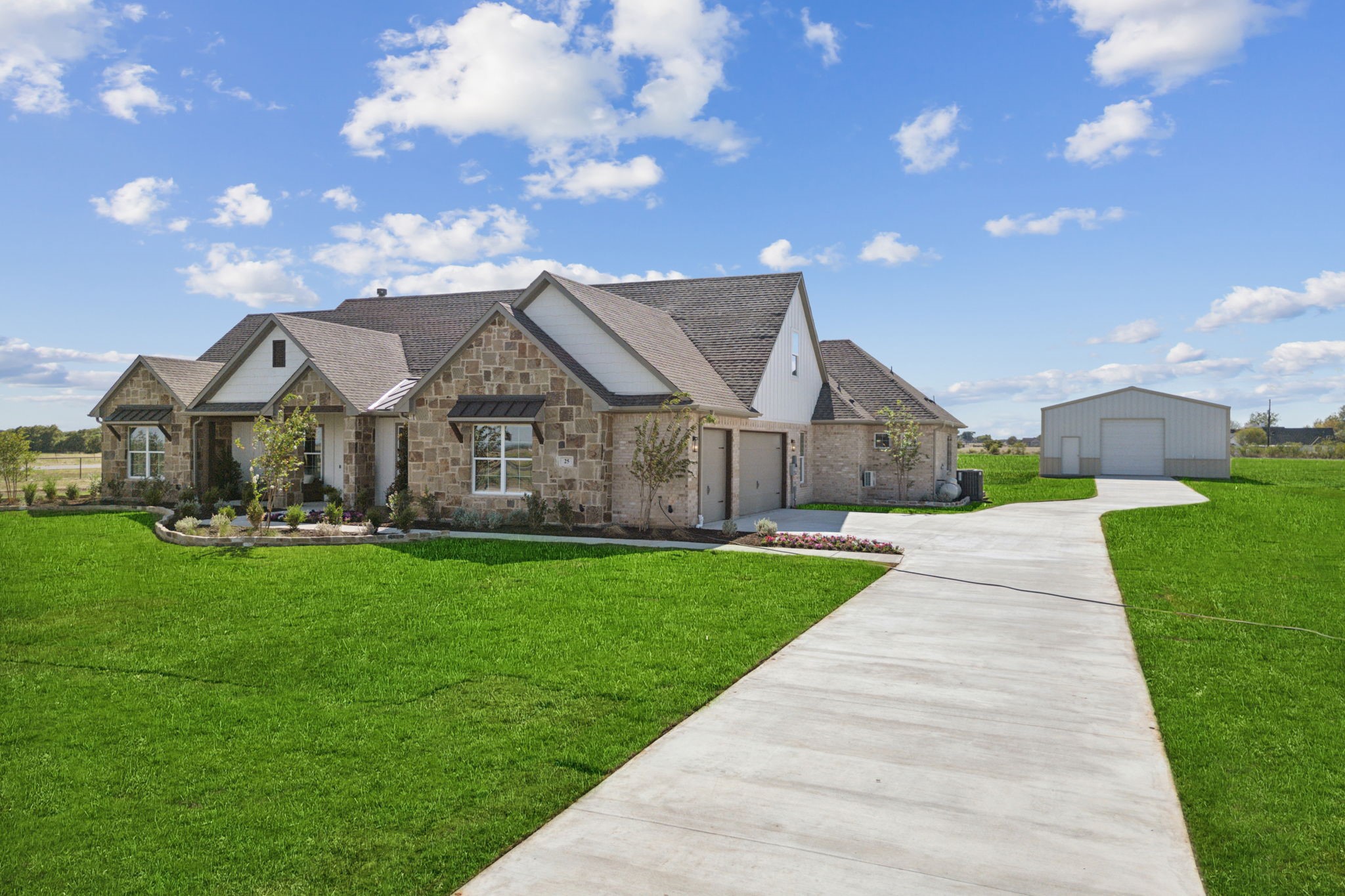 25 Dove Landing Valley View TX 76272