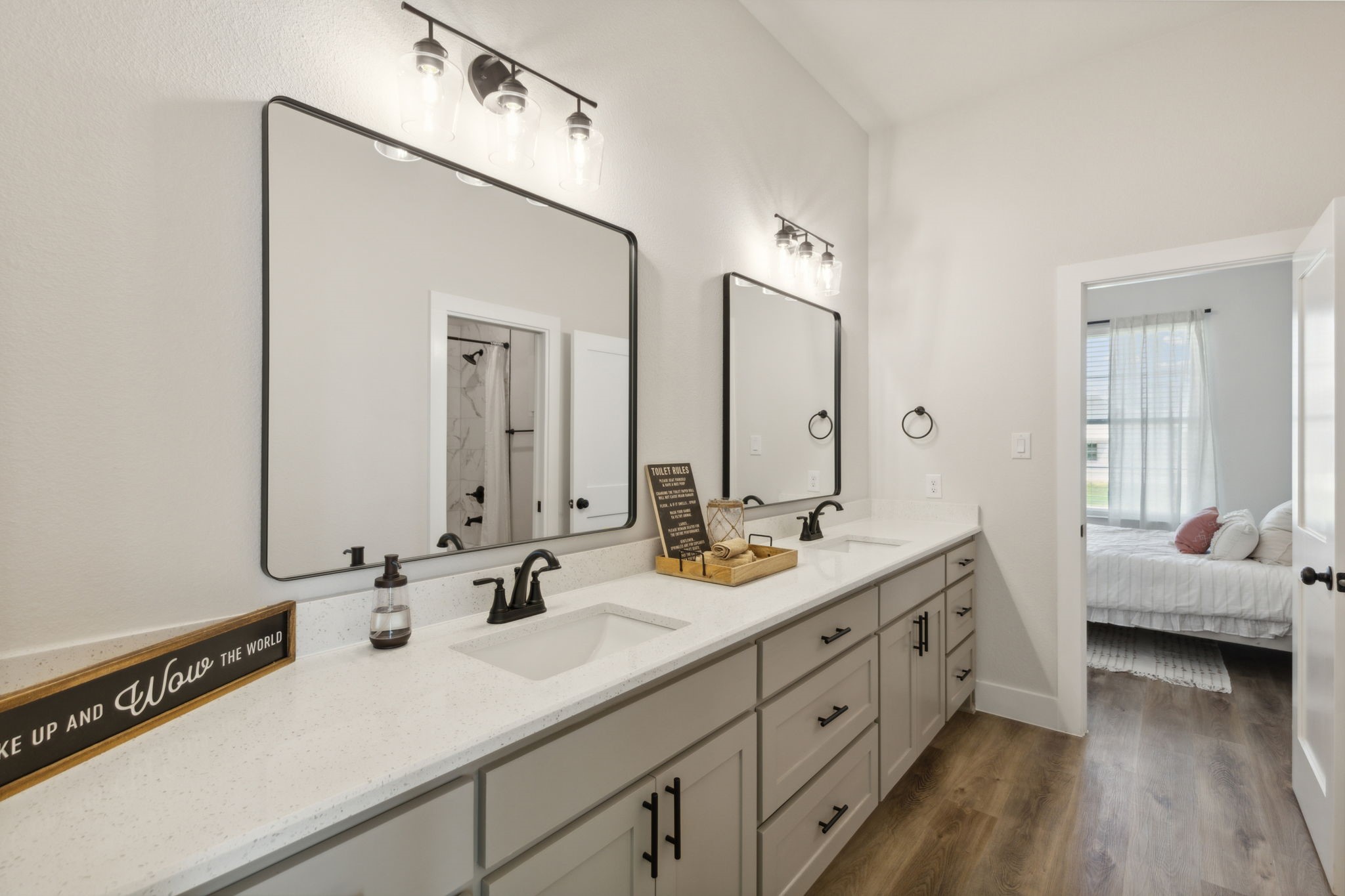 25 Dove Landing Valley View TX 76272
