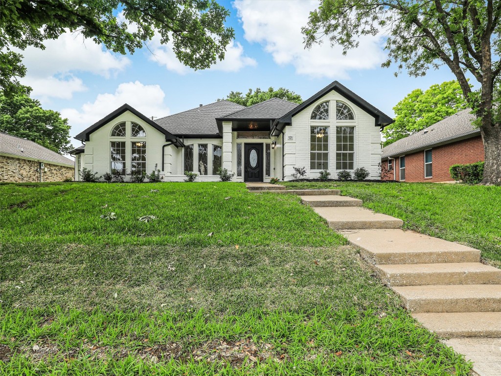 121 Lansdowne Circle Coppell TX 75019