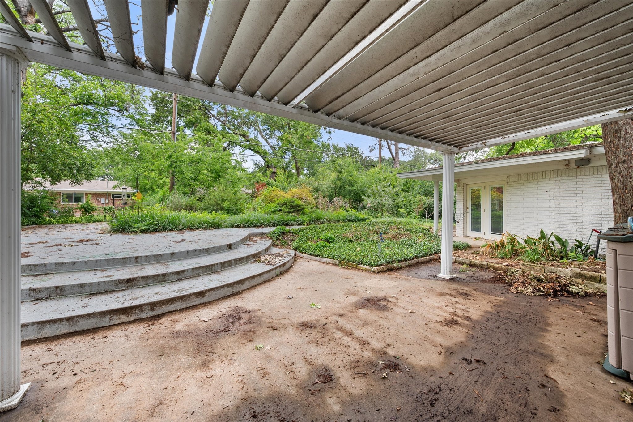 1209 W Lilly Lane Arlington TX 76013