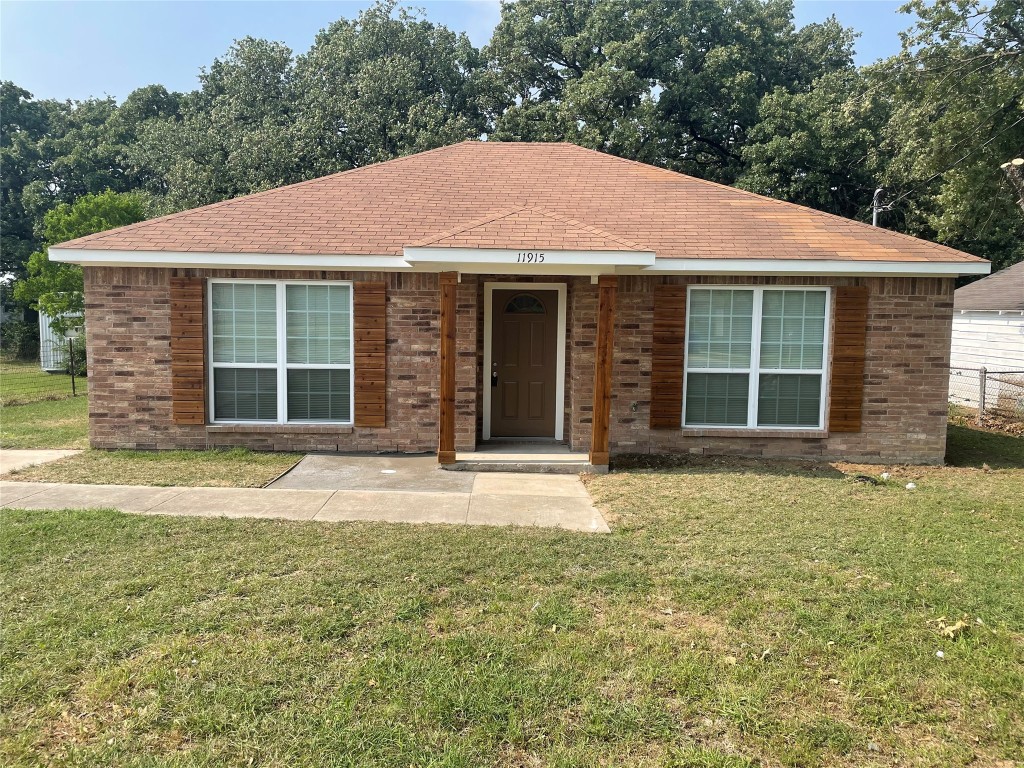 11915 Hayes Lane Balch Springs TX 75180