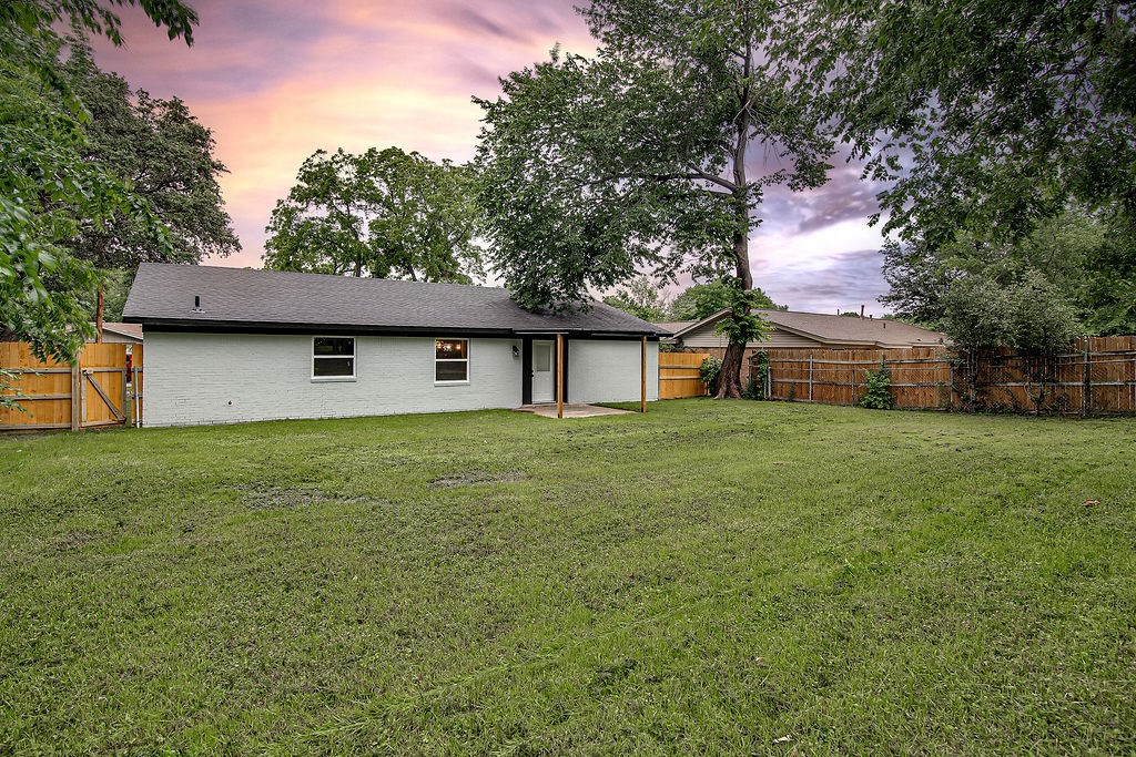 7424 Van Natta Lane Fort Worth TX 76112