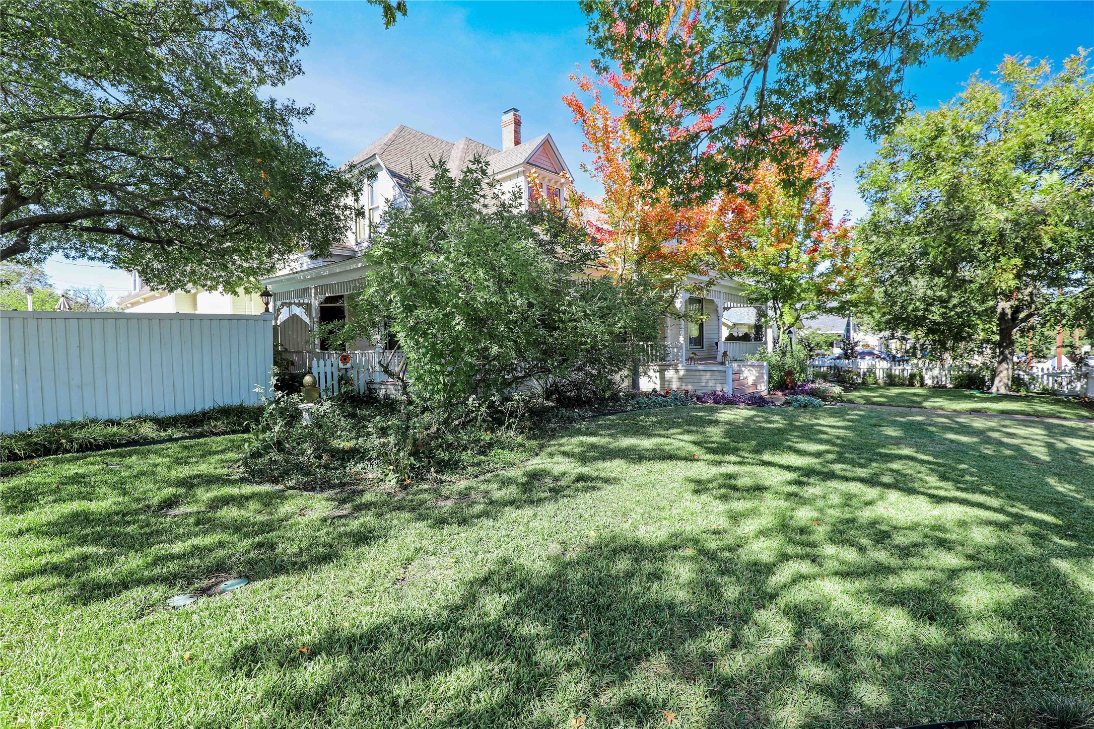 903 N College Street Mckinney TX 75069