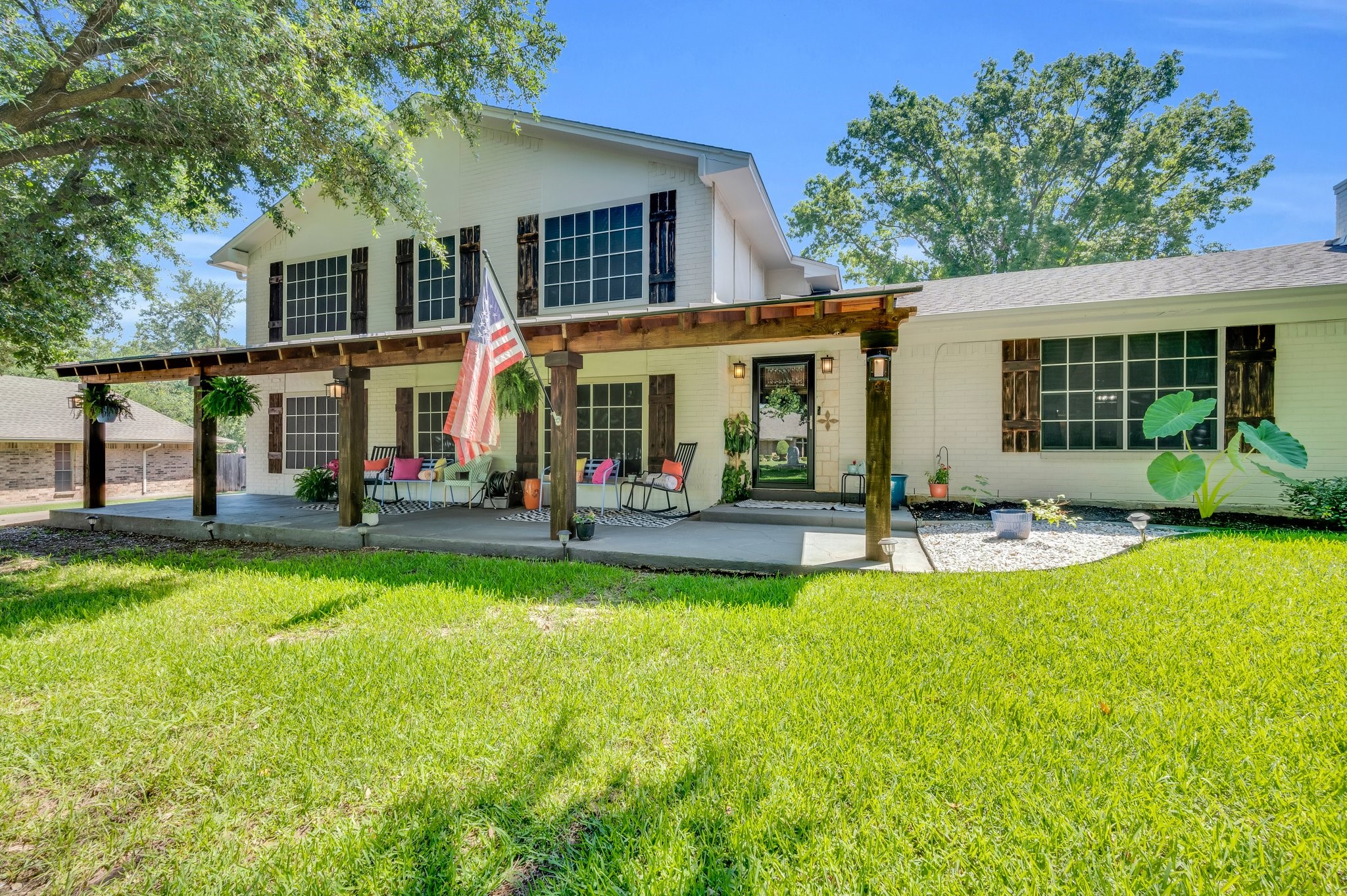 109 Cliffside Drive S Burleson TX 76028