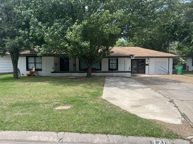1211 Belmont Street Gainesville TX 76240