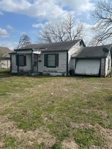 509 Allen Avenue Bonham TX 75418