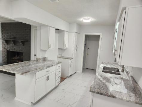 1838 Oak Hill Circle Dallas TX 75217