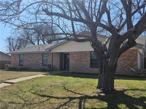 429 Lindenwood Lane W Hewitt TX 76643