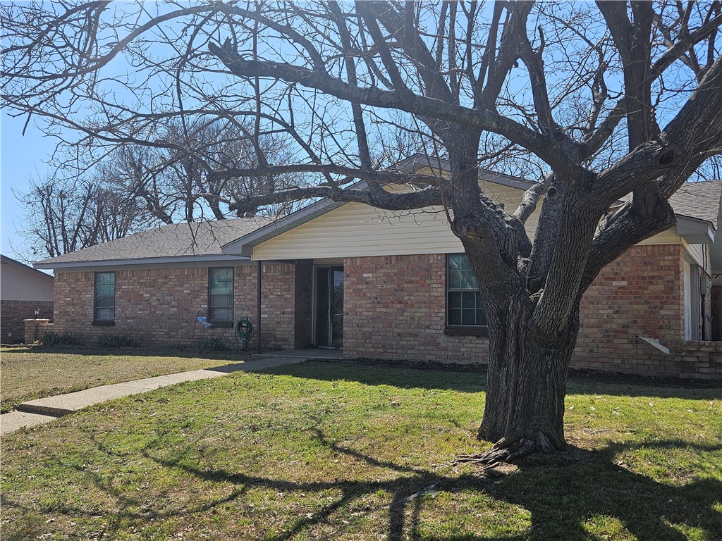 429 Lindenwood Lane W Hewitt TX 76643