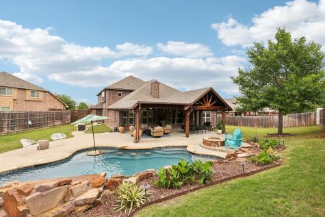 8100 Bonanza Street Aubrey TX 76227