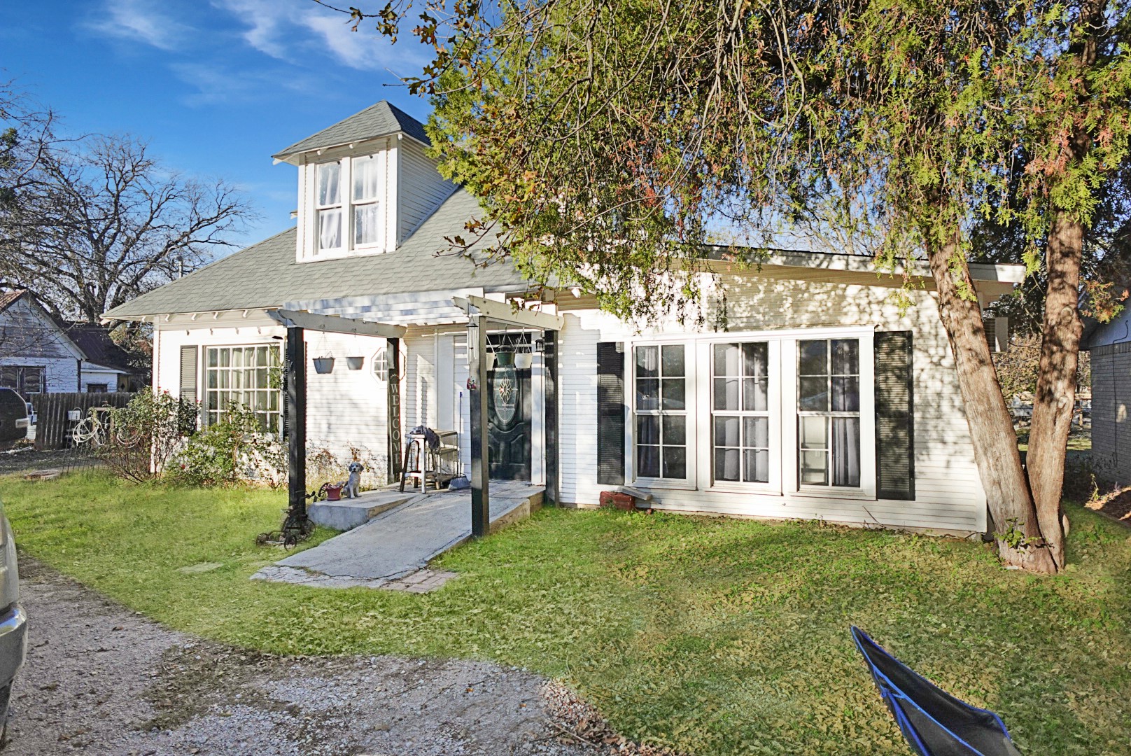 241 W Ross Avenue De Leon TX 76444