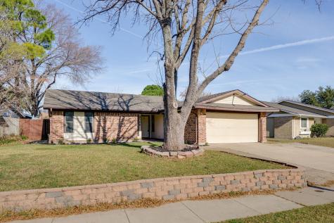 310 E Springdale Lane Grand Prairie TX 75052