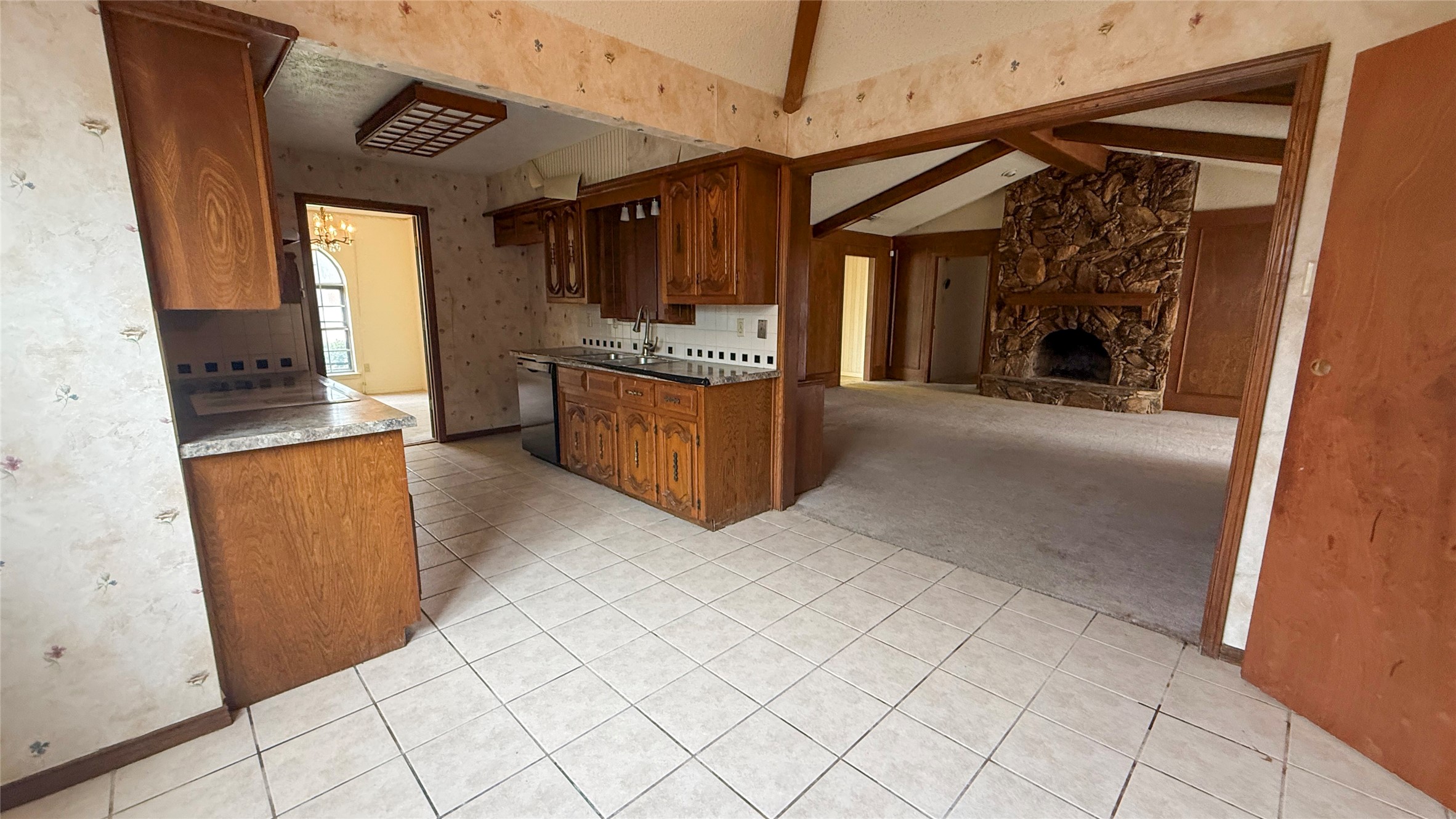 1004 Rosewood Drive Desoto TX 75115