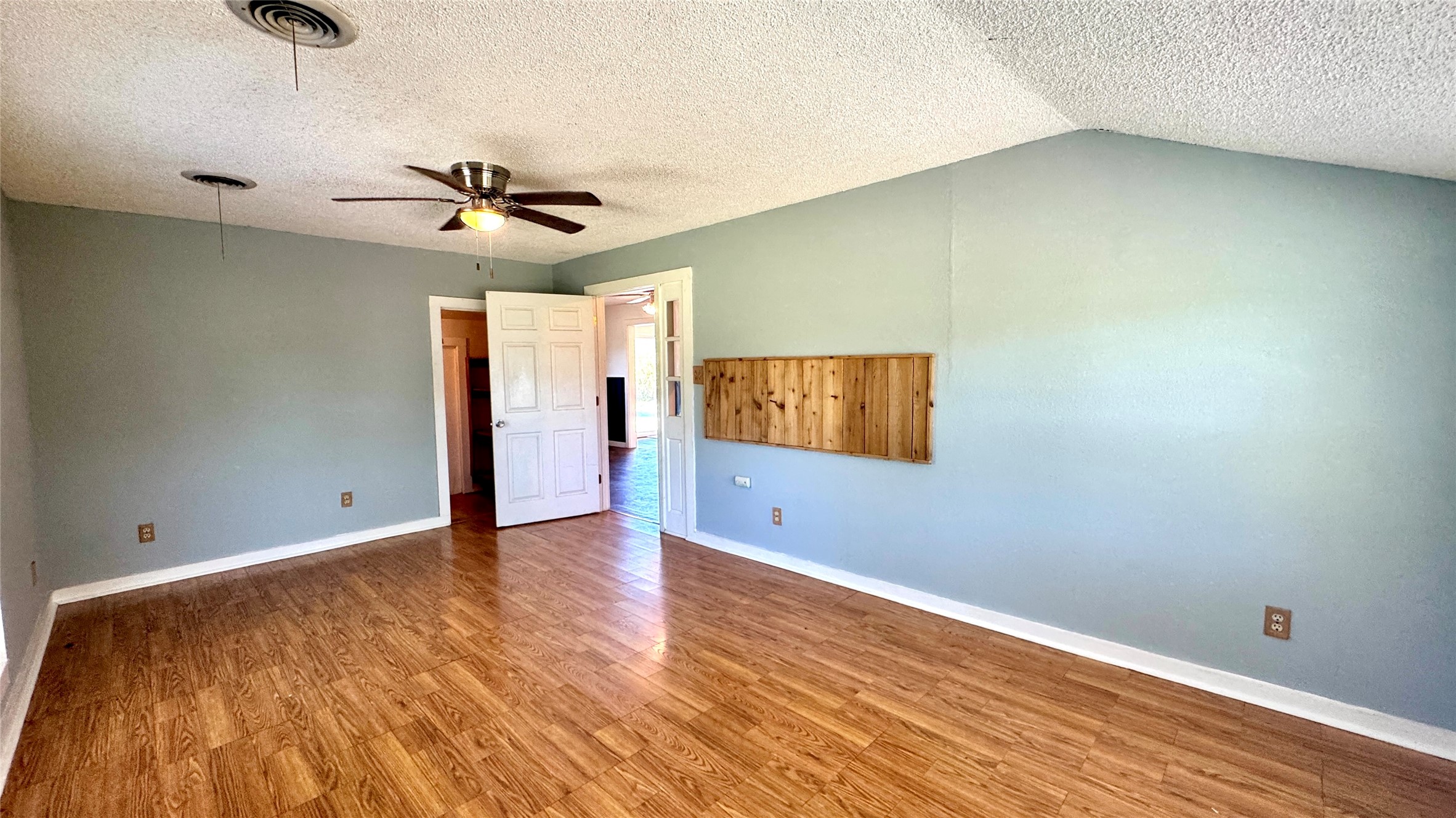 1118 Griffith Avenue Terrell TX 75160