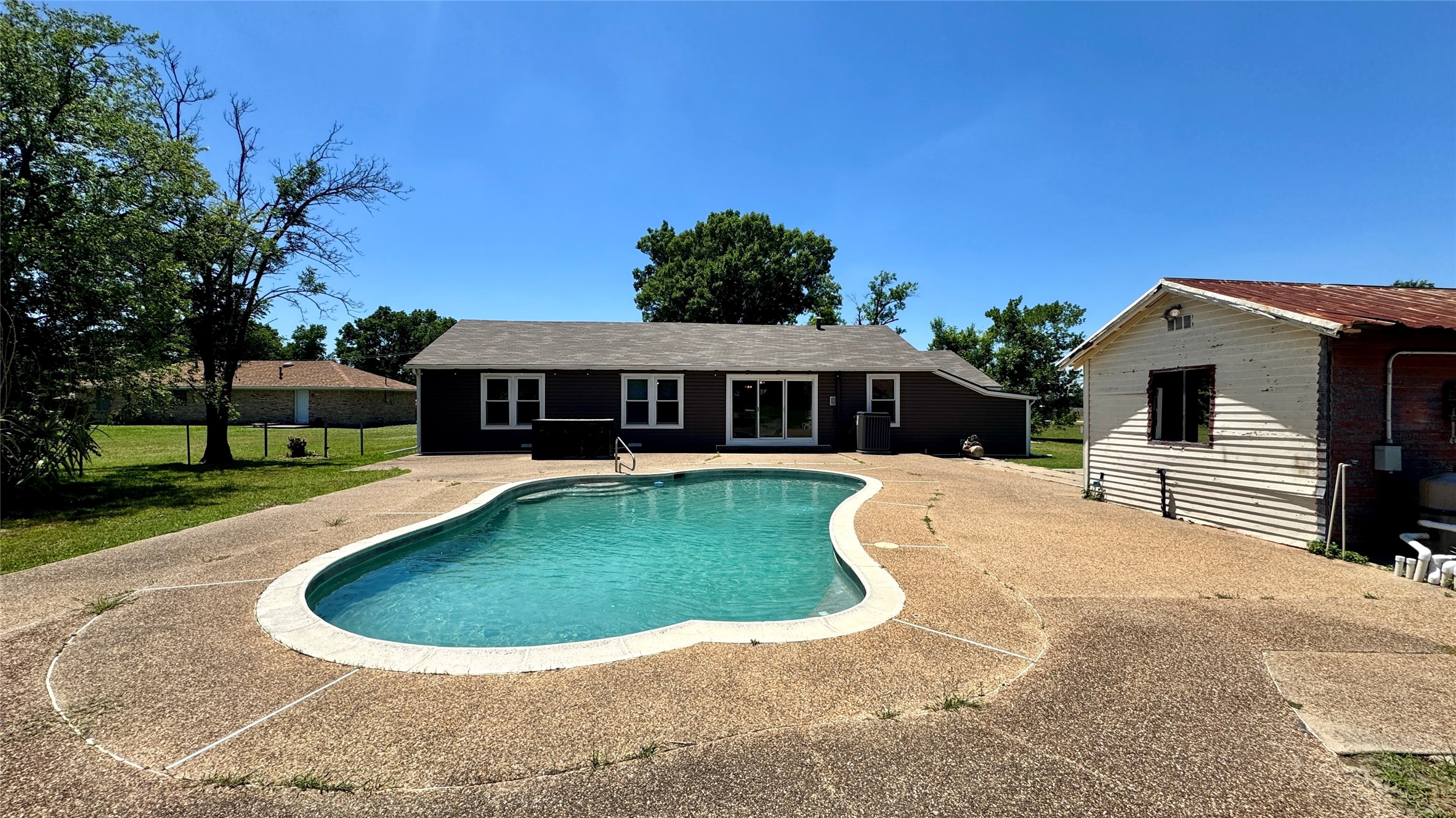 1118 Griffith Avenue Terrell TX 75160