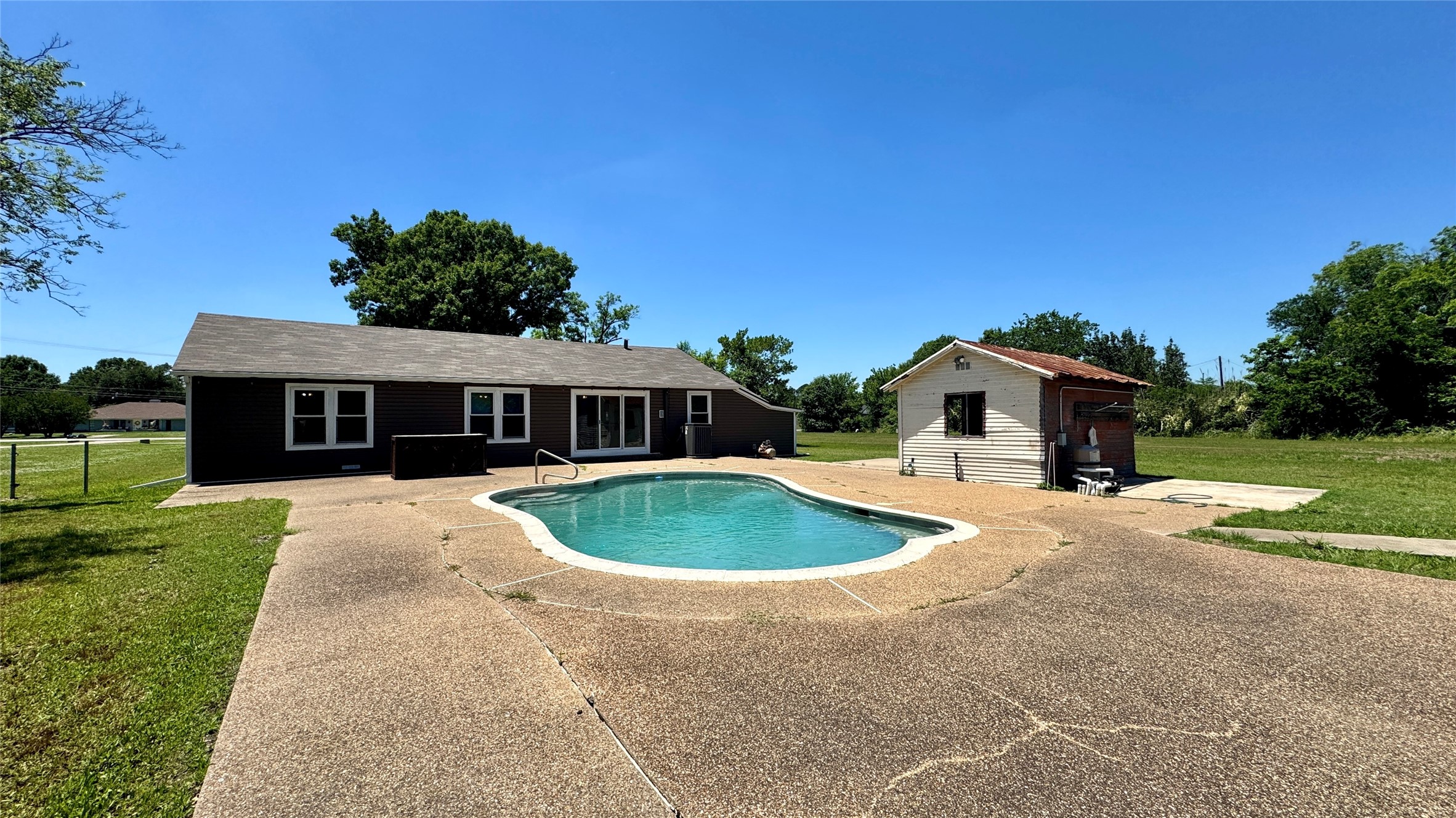 1118 Griffith Avenue Terrell TX 75160