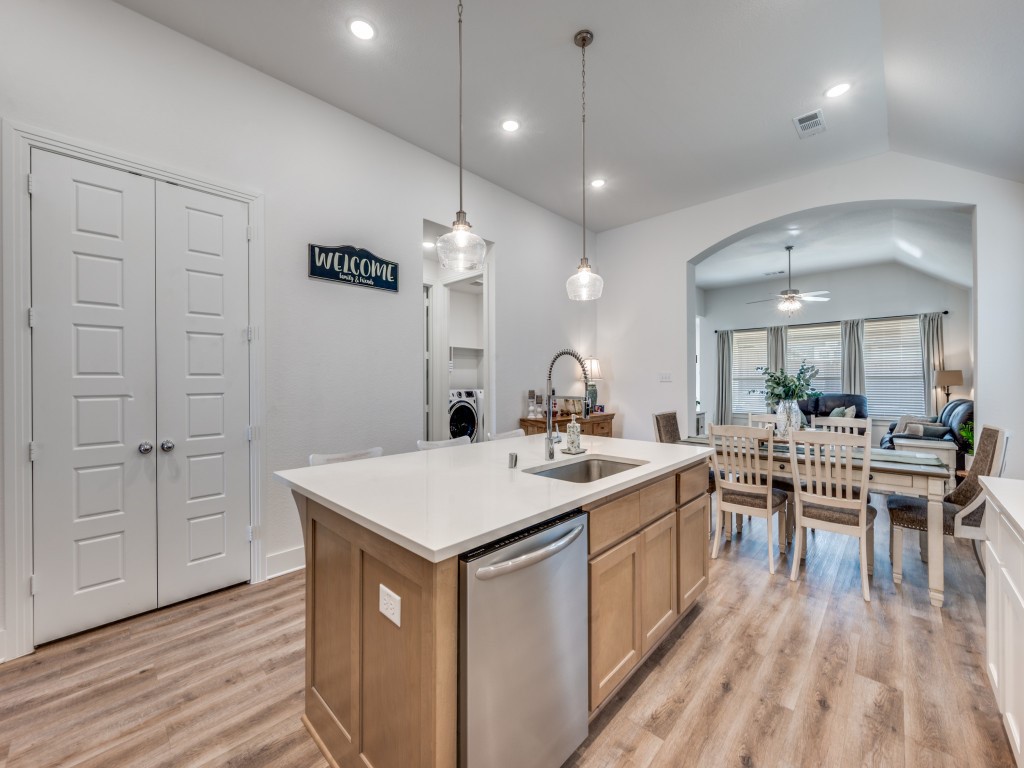 1808 Pelham Drive Aubrey TX 76227