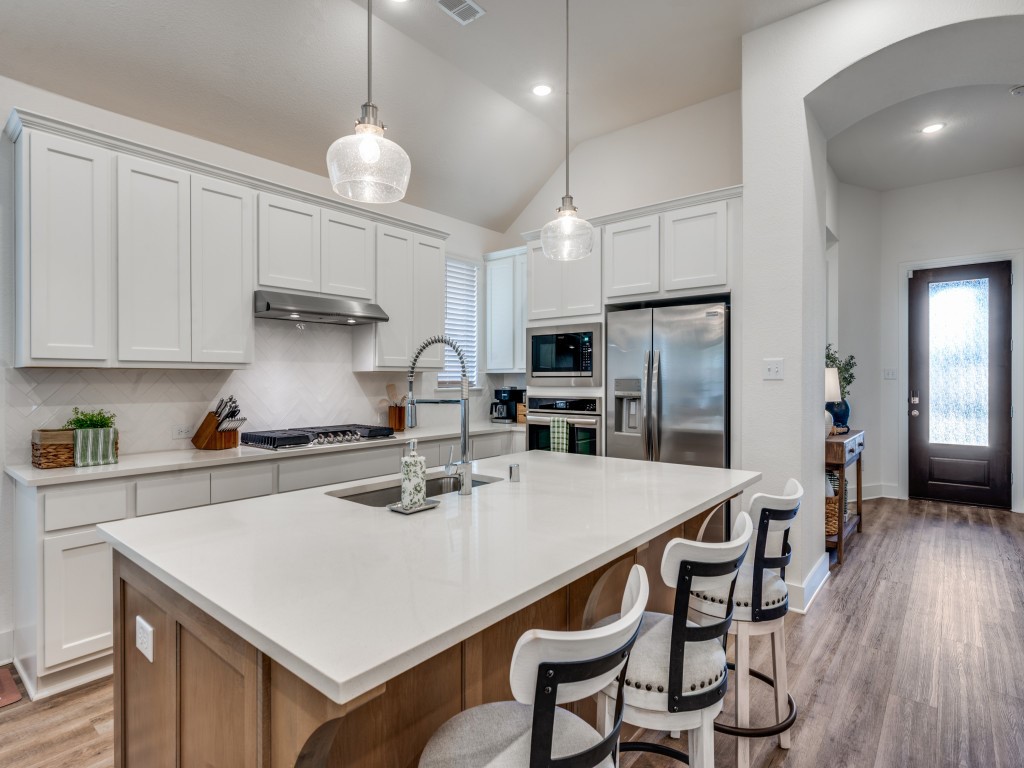 1808 Pelham Drive Aubrey TX 76227