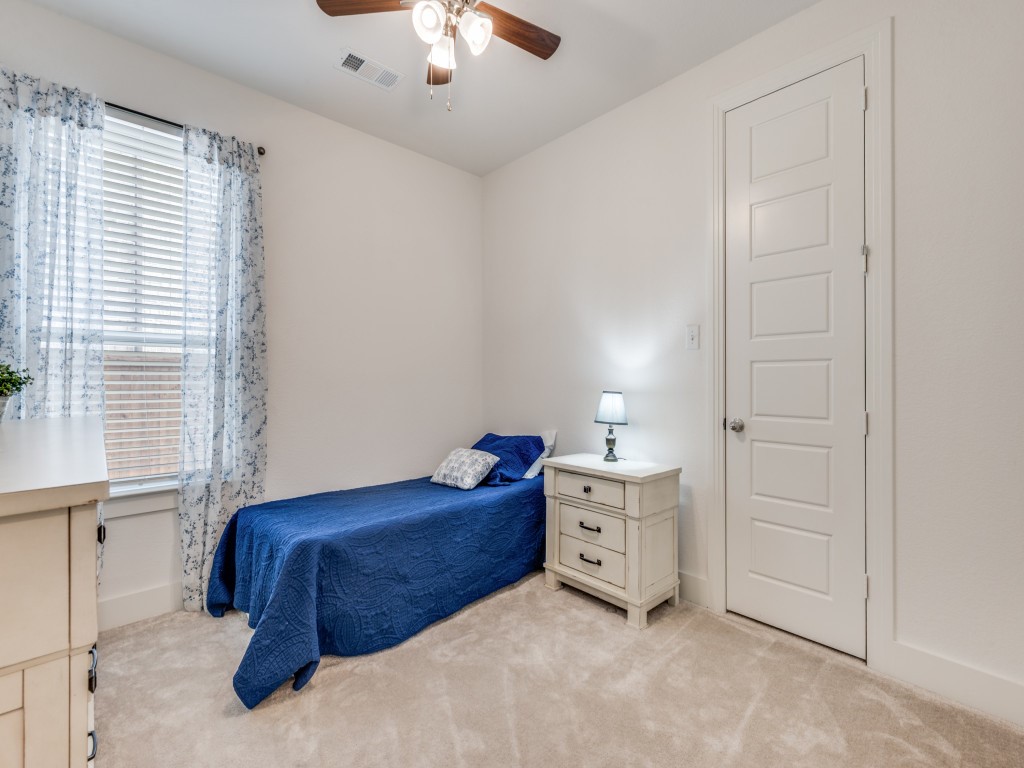 1808 Pelham Drive Aubrey TX 76227
