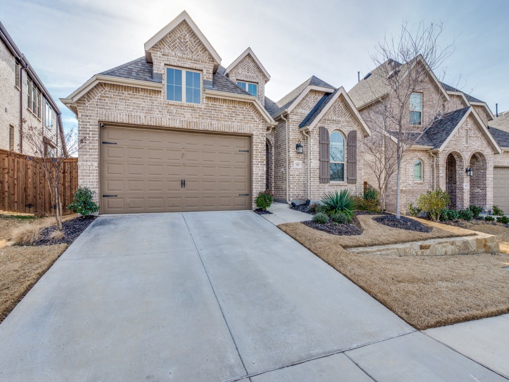 1808 Pelham Drive Aubrey TX 76227