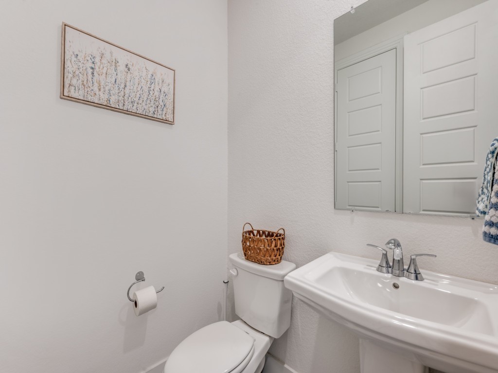 1808 Pelham Drive Aubrey TX 76227