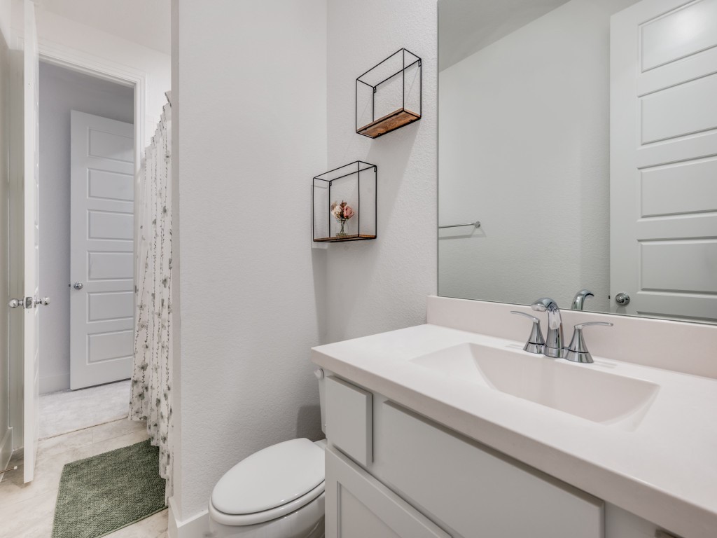 1808 Pelham Drive Aubrey TX 76227