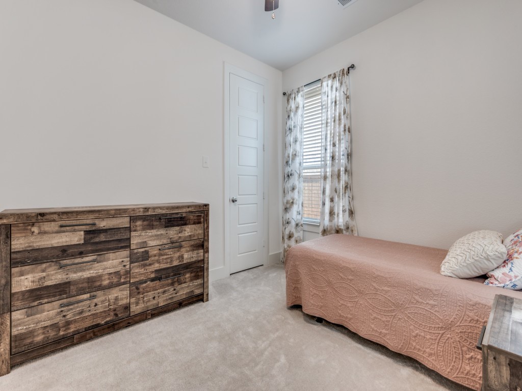 1808 Pelham Drive Aubrey TX 76227
