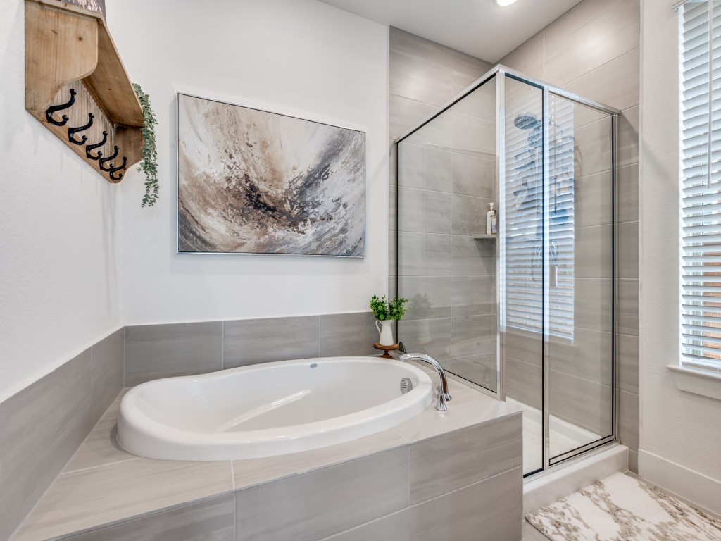 1808 Pelham Drive Aubrey TX 76227