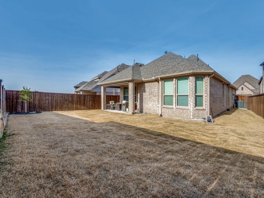 1808 Pelham Drive Aubrey TX 76227