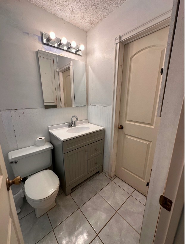 738 Cindy Lane Grand Prairie TX 75052