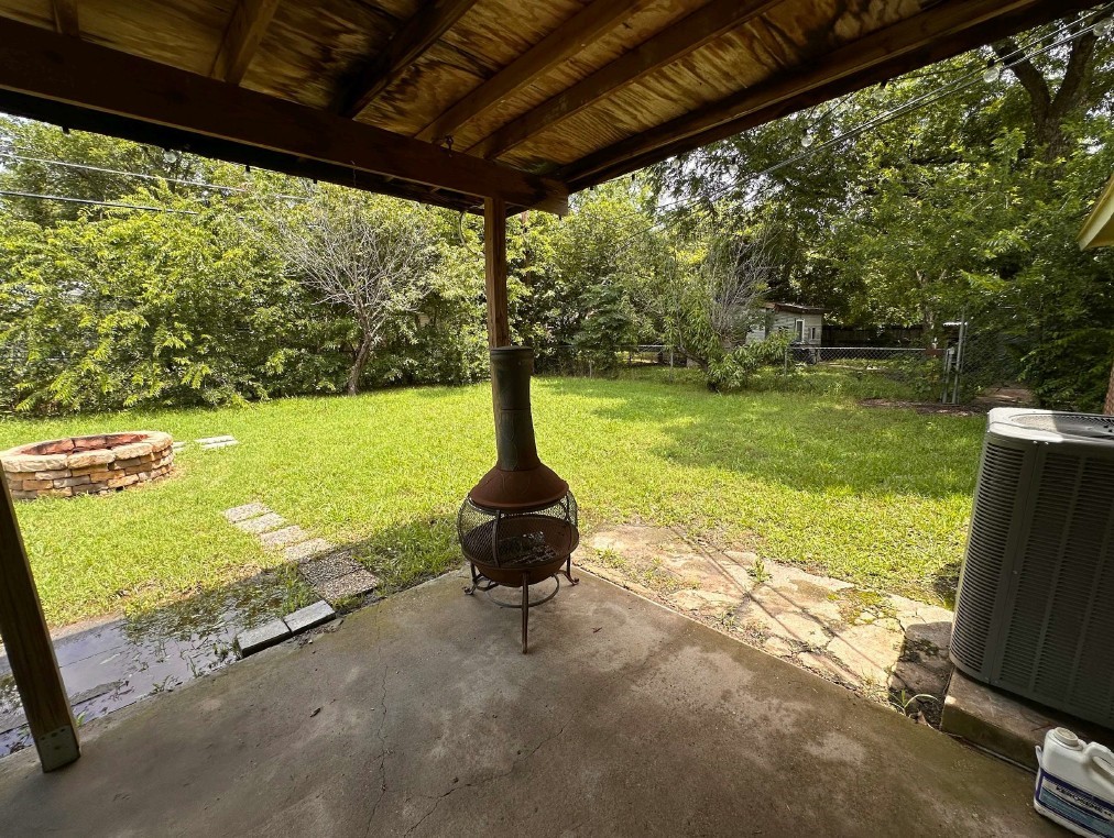 738 Cindy Lane Grand Prairie TX 75052