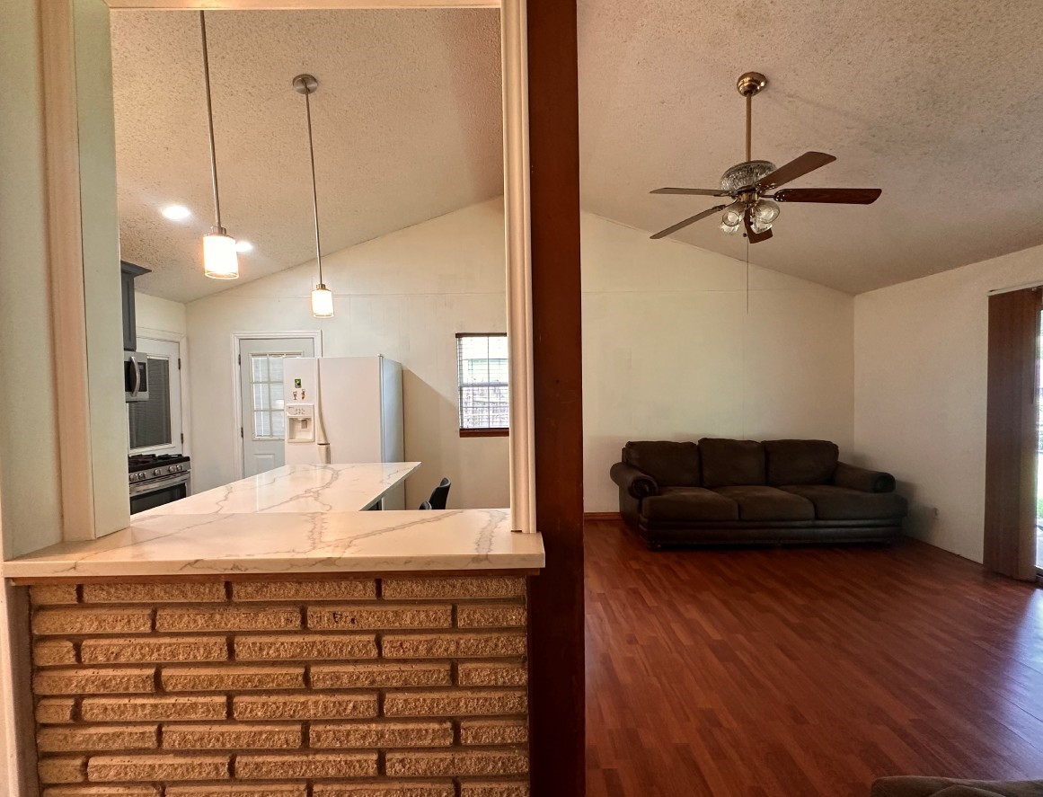 738 Cindy Lane Grand Prairie TX 75052