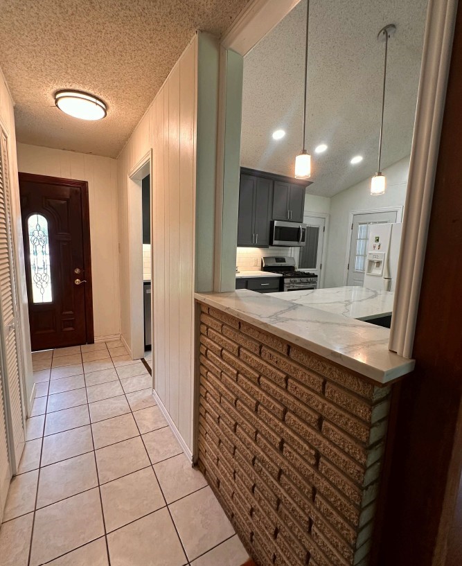 738 Cindy Lane Grand Prairie TX 75052