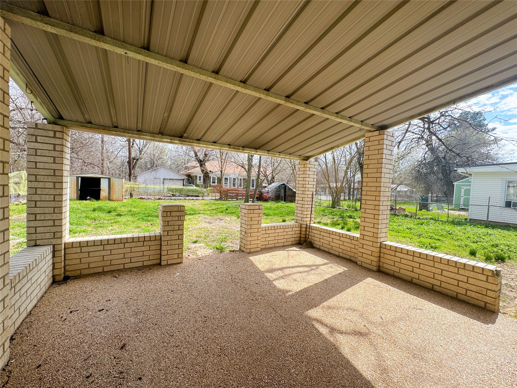345 SW 16th Street Paris TX 75460