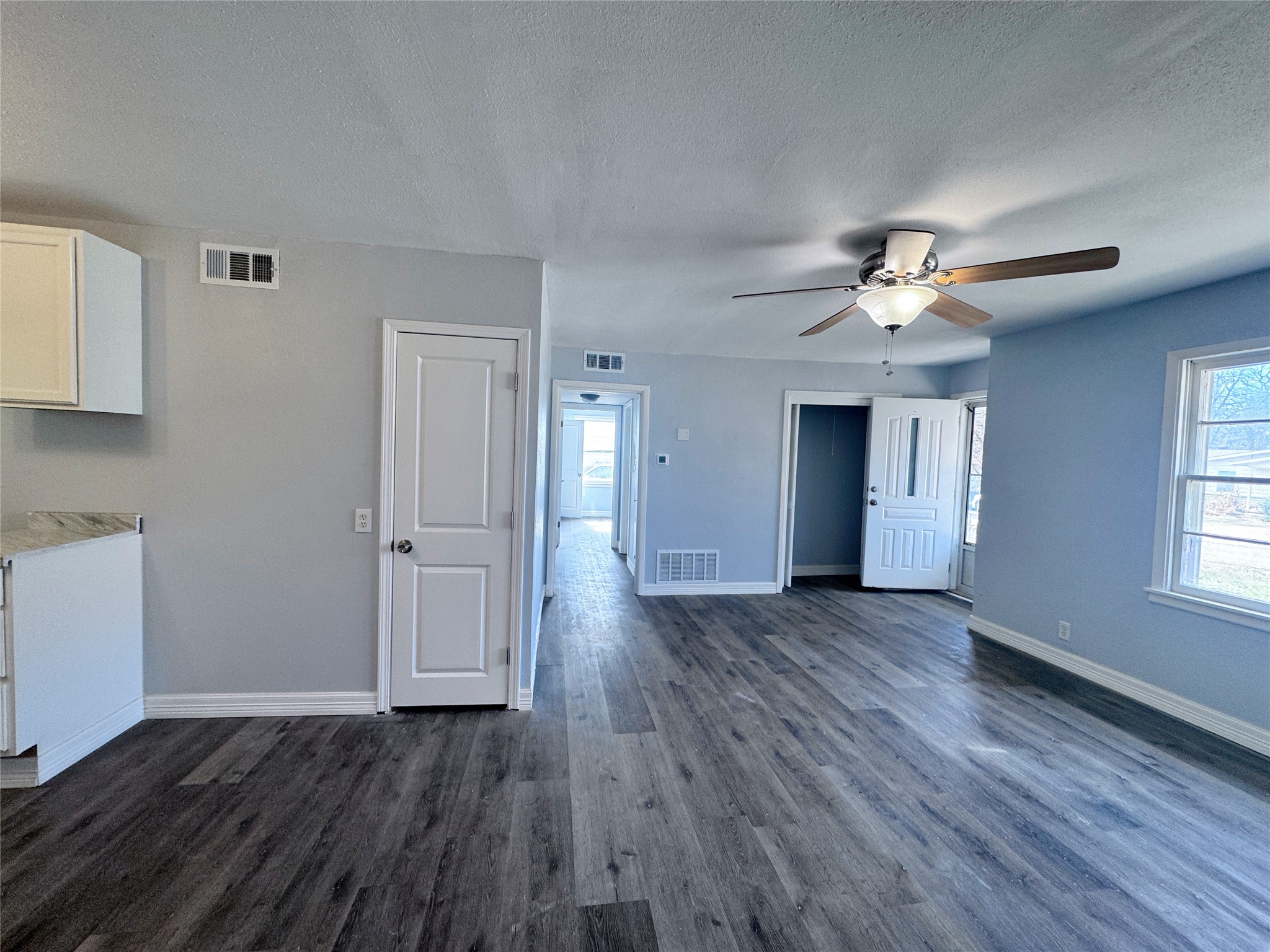 345 SW 16th Street Paris TX 75460