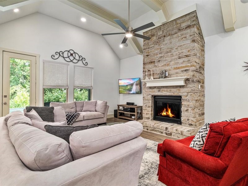 2212 Cold Creek Drive Denison TX 75020