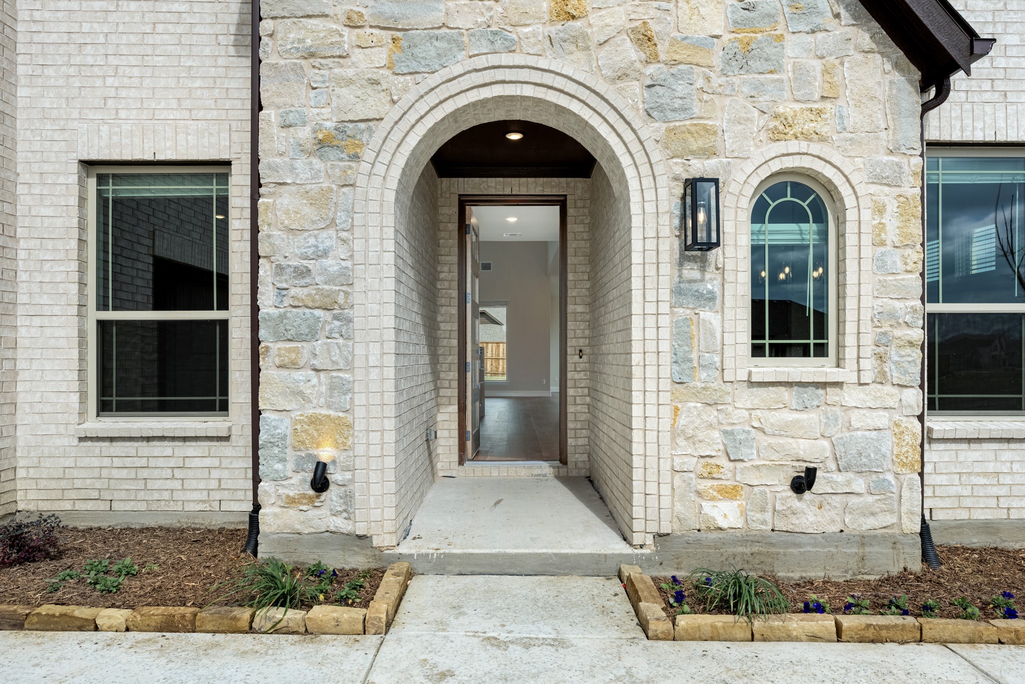 2125 Crosstimber Court Aubrey TX 76227