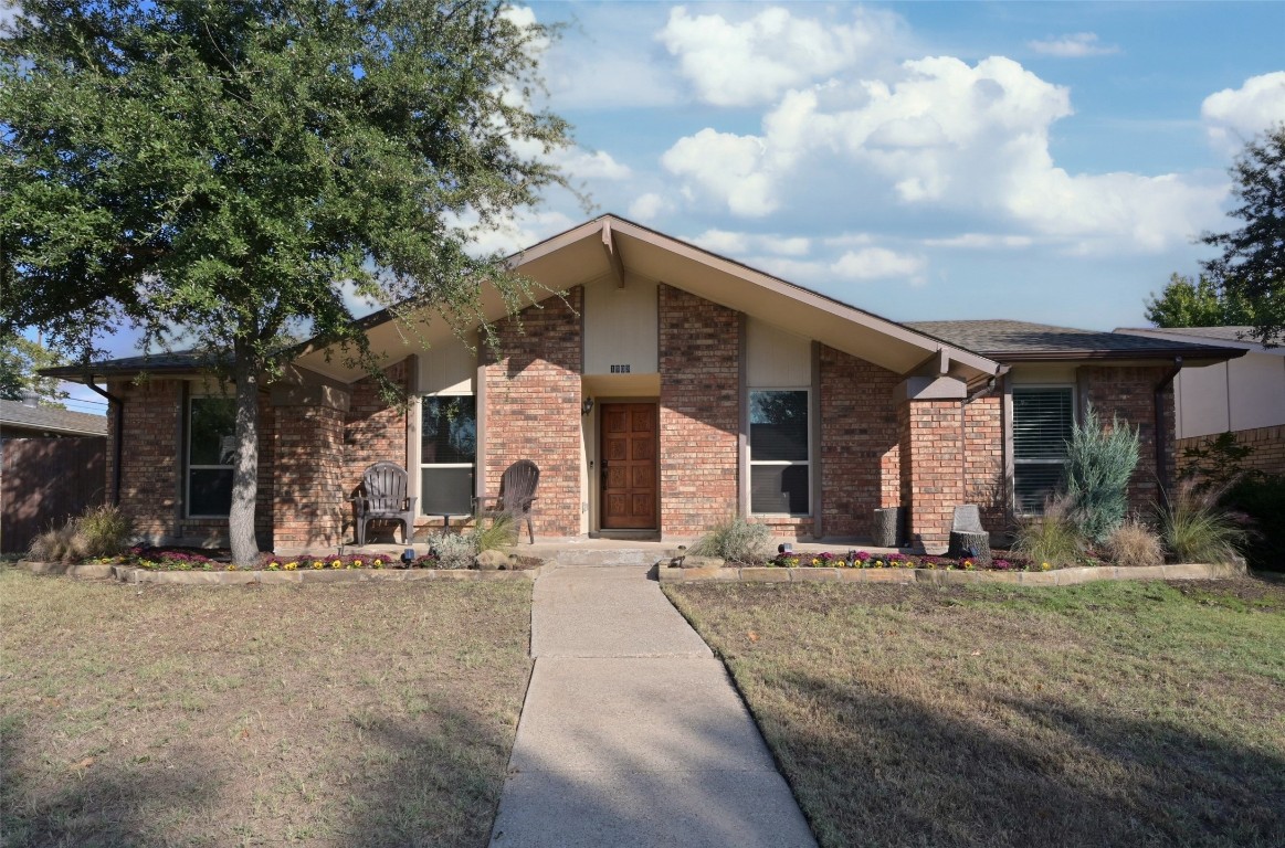 1903 Rambling Ridge Lane Carrollton TX 75007