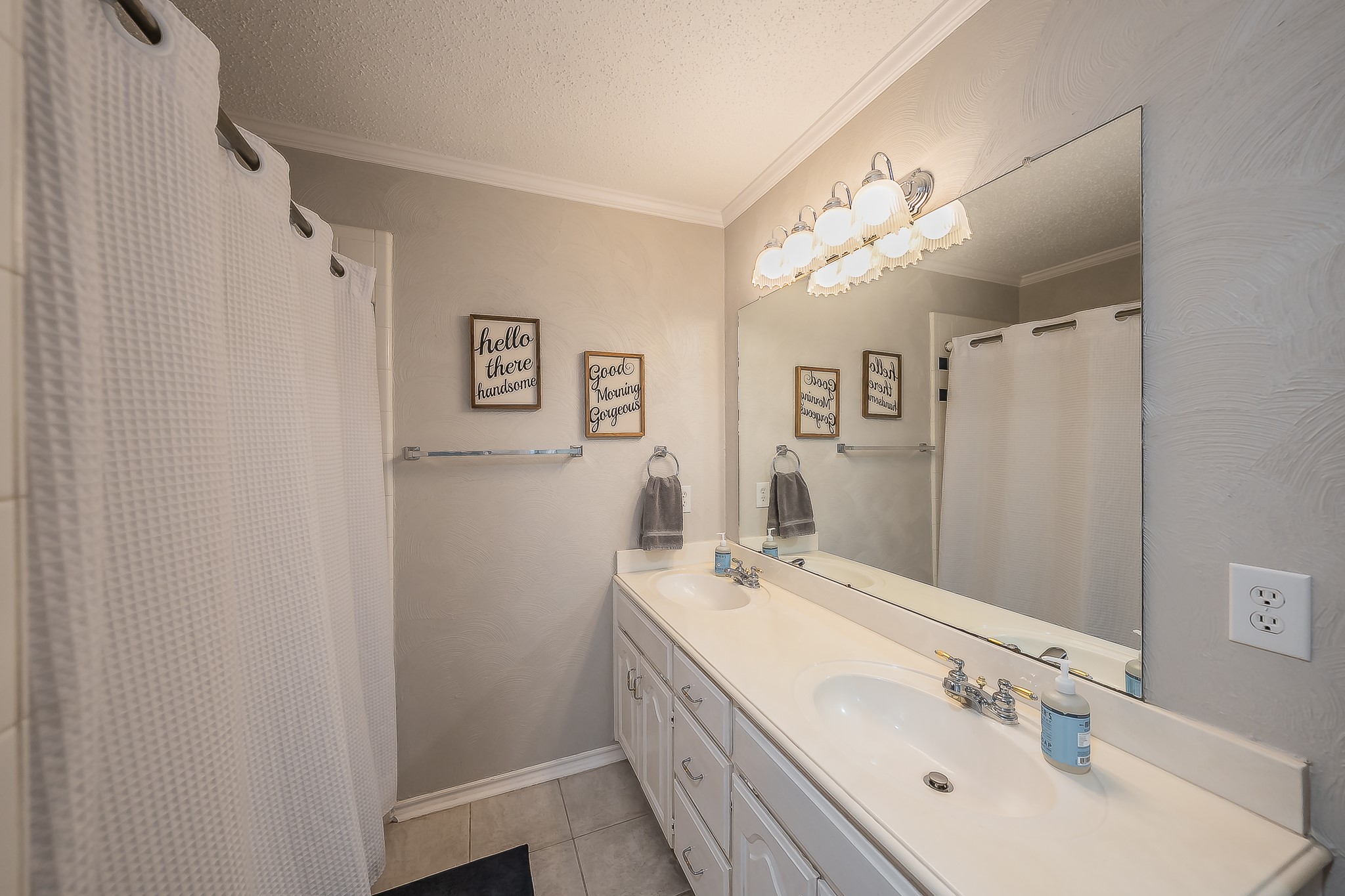 2720 Cedar Springs Court Bedford TX 76021