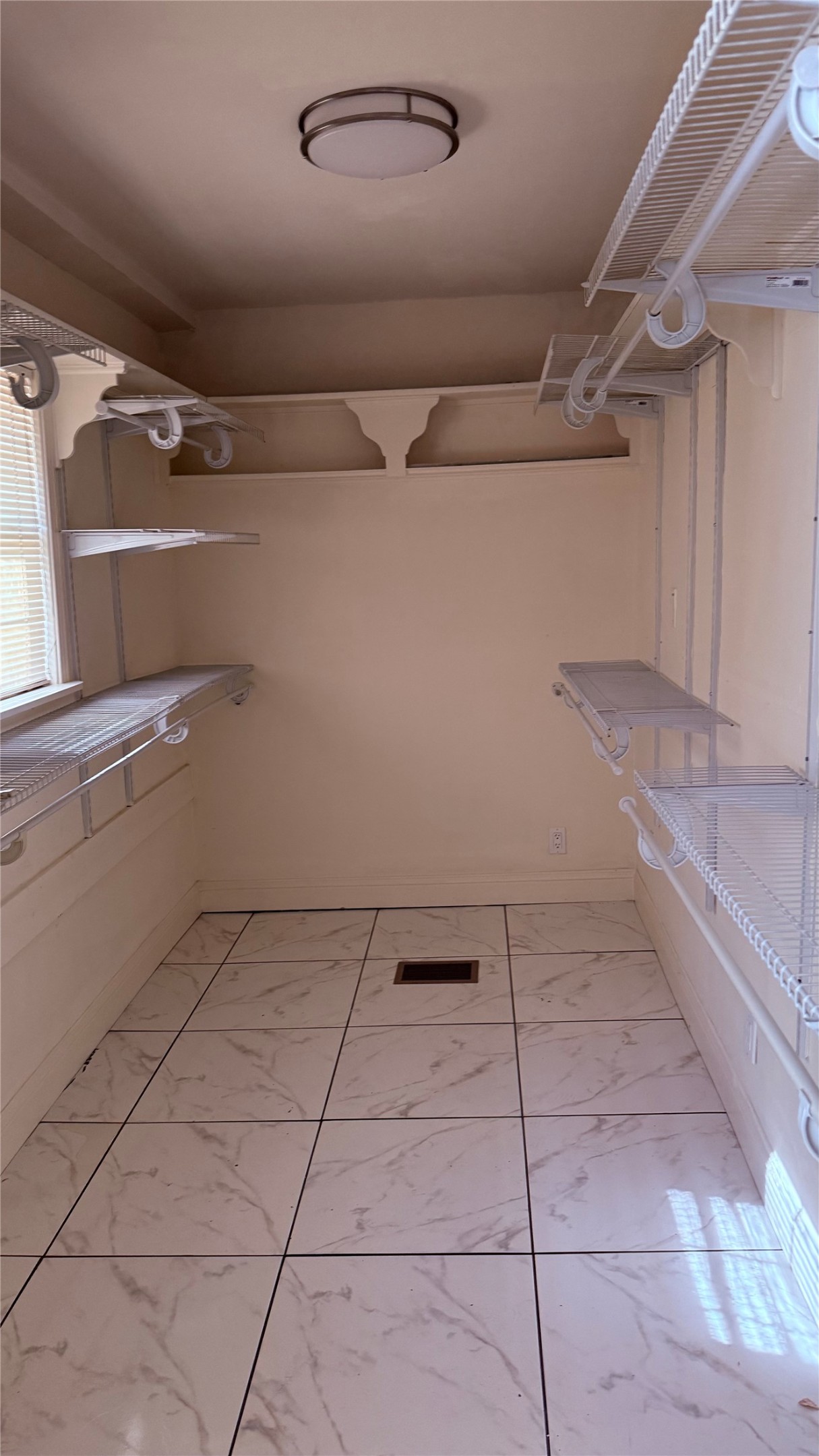 1511 S Adams Street Fort Worth TX 76104