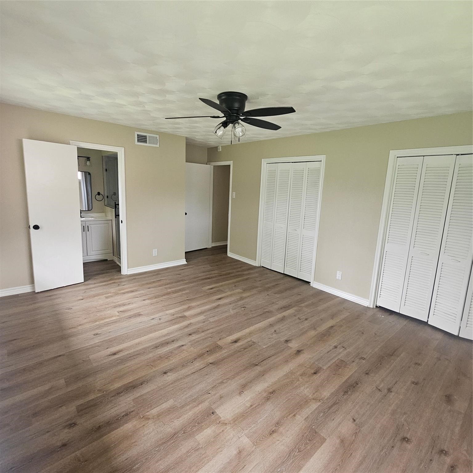 5907 Shady Crest Trail Dallas TX 75241
