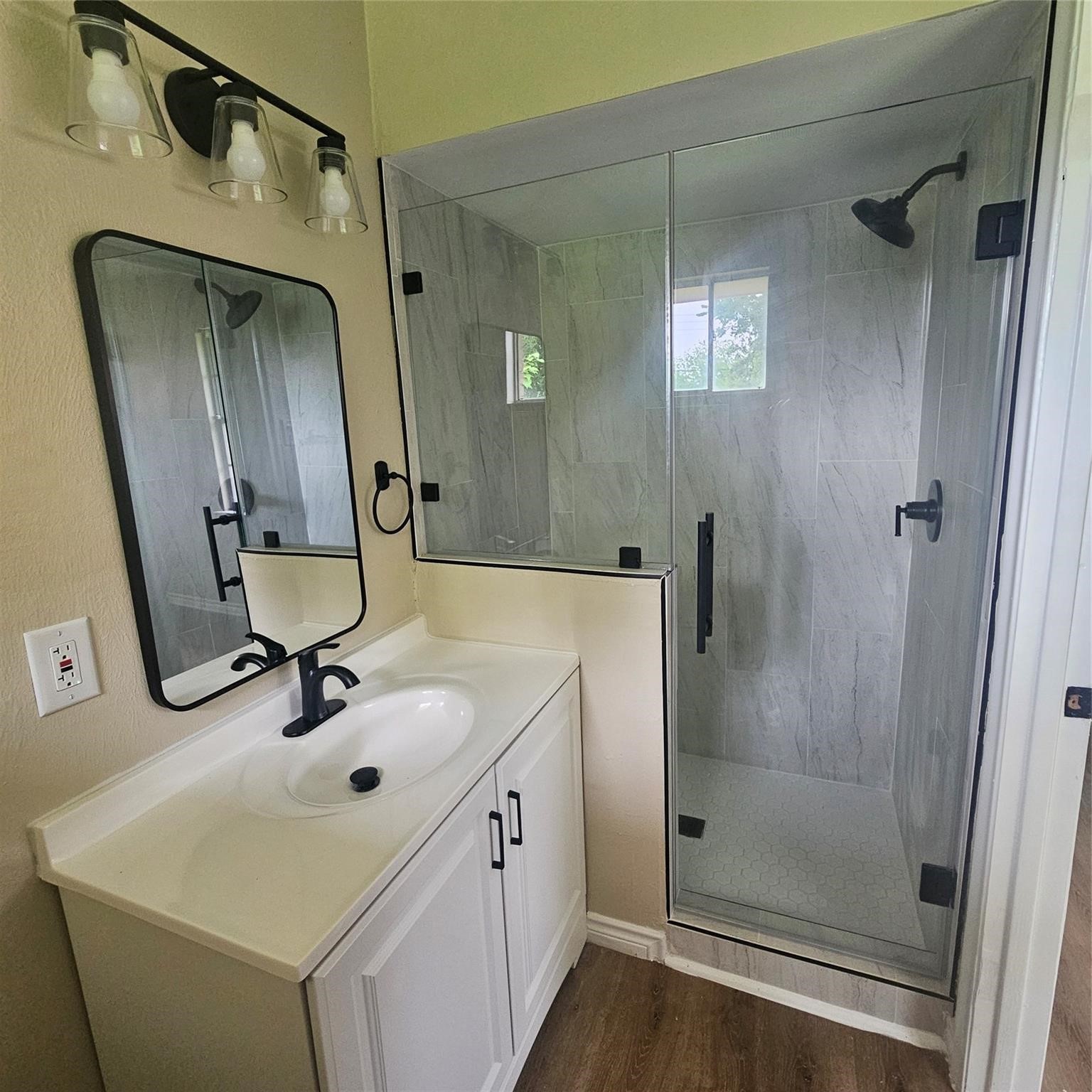 5907 Shady Crest Trail Dallas TX 75241