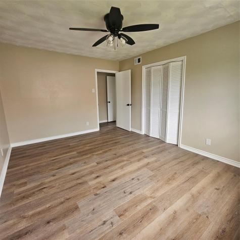 5907 Shady Crest Trail Dallas TX 75241